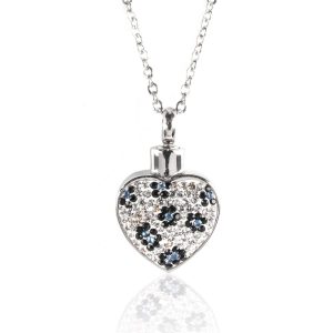 JA 032030 En forme de coeur avec des pierres