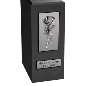 JA 179418 Urne en aluminium noir avec une rose en ornement